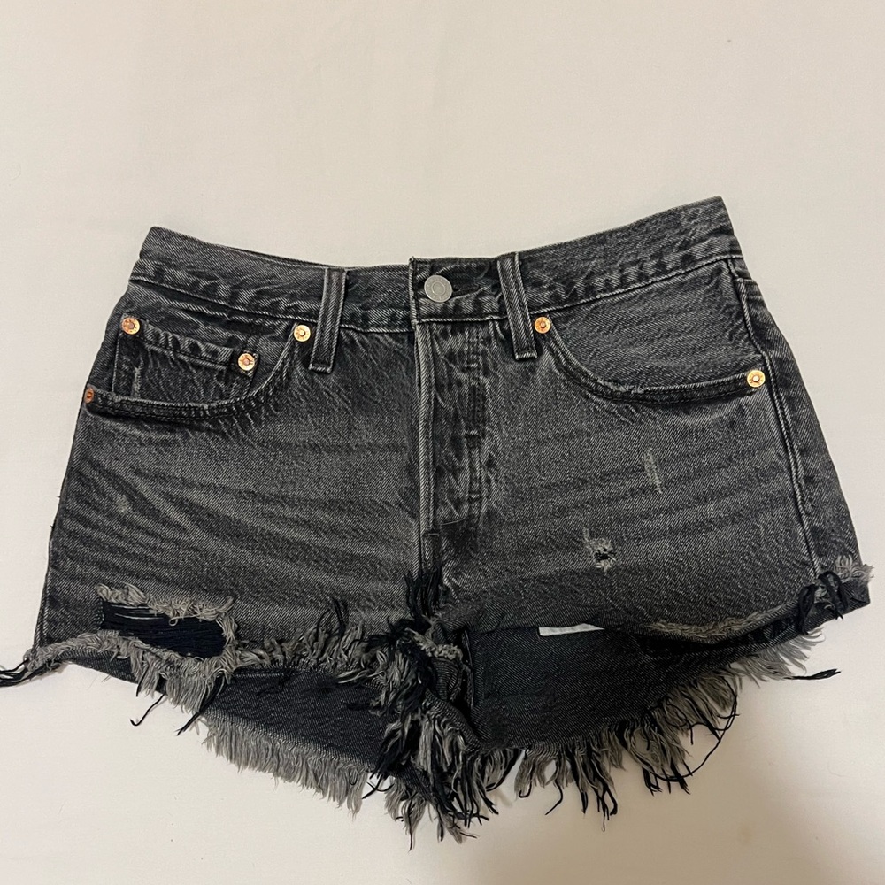 Levi's Women's 501 Button-Fly Shorts, Black W26